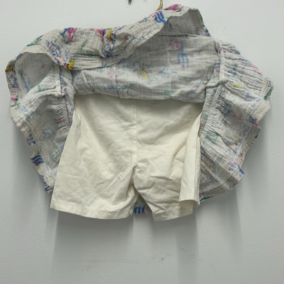 Floral Print Ruffled Skirt with built in shorts *new* - Picture 2 of 3